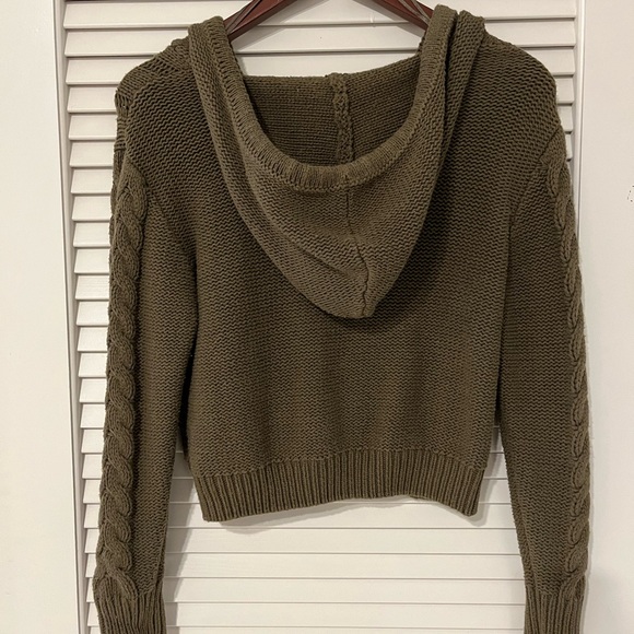 Aeropostale Cropped Olive cable knit pull over hooded sweater womens small - Picture 4 of 10